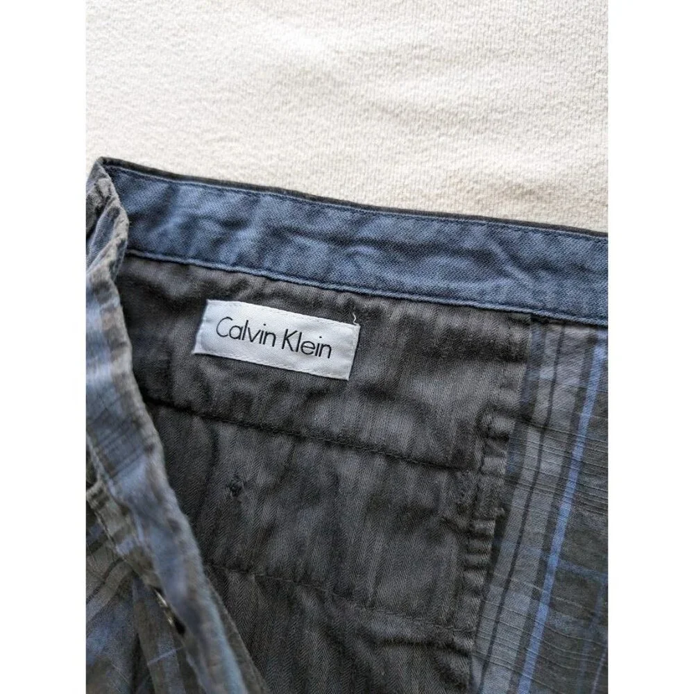 Calvin Klein Shorts‎ Men's Size 44 Chino Plaid 10